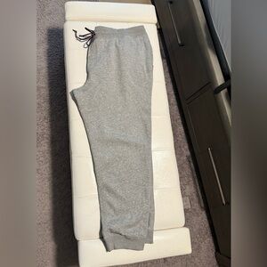 Tommy Hilfiger Men’s Gray sweatpants. -Size XXL (2XL)